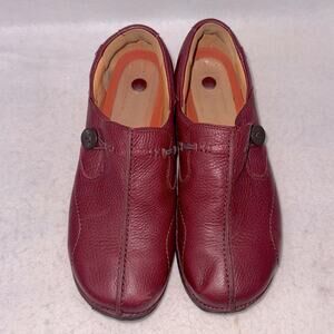 Women’s Unstructured by Clarks Un Loop Burgundy Leather Shoes Slip-on size 9.5